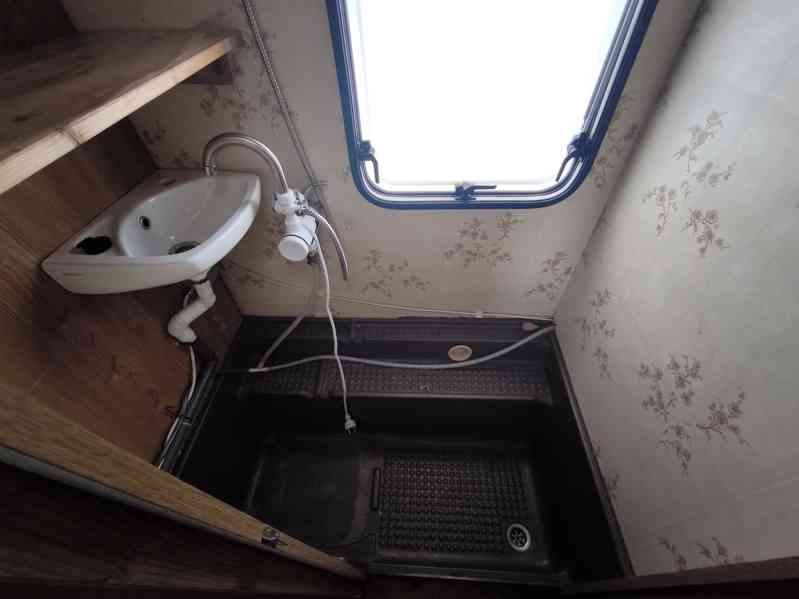 Burstner City, solární panel, předstan, nová STK. - foto 11