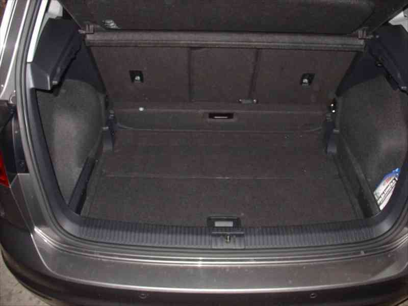 Volkswagen Golf Sportsvan 1,6   TDI - foto 17