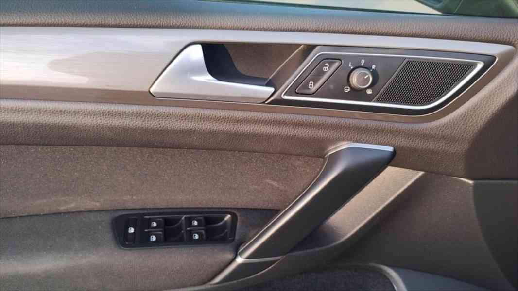 Volkswagen Golf Sportsvan 1,6   TDI - foto 12