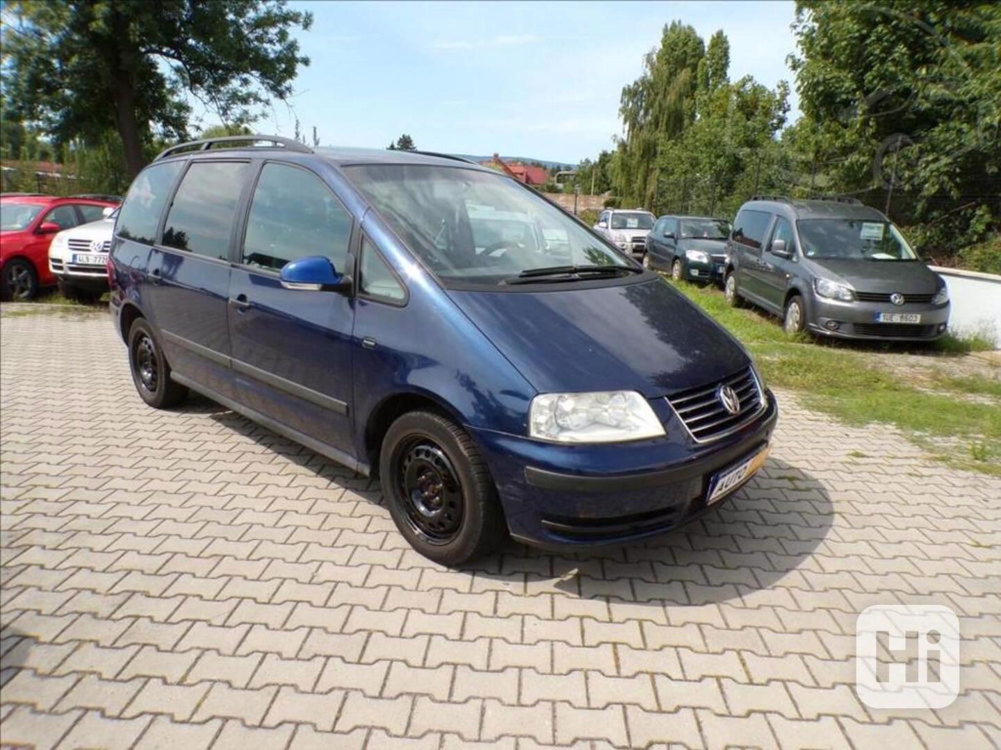 Volkswagen Sharan 1,9 TDI TAŽNÉ ZAŘÍ,7.MÍST - foto 1