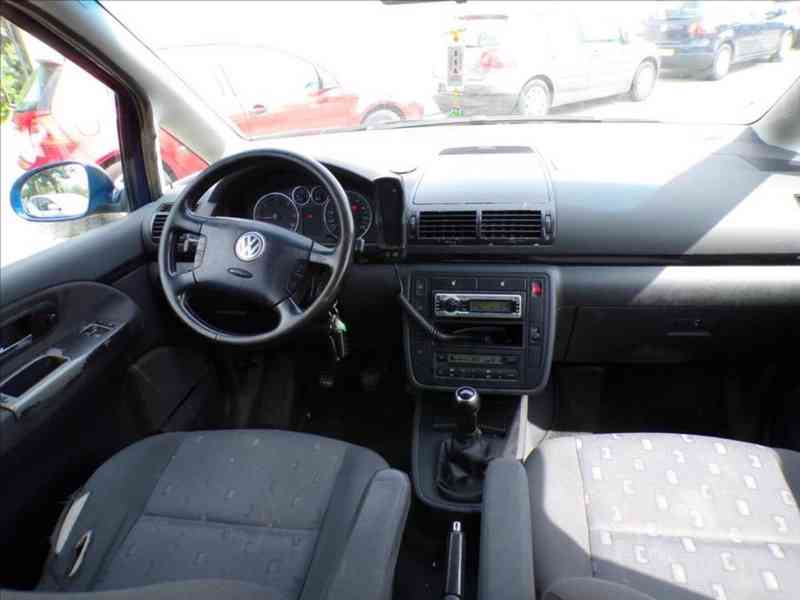 Volkswagen Sharan 1,9 TDI TAŽNÉ ZAŘÍ,7.MÍST - foto 5