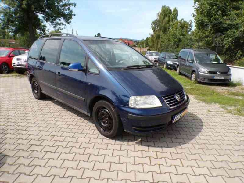 Volkswagen Sharan 1,9 TDI TAŽNÉ ZAŘÍ,7.MÍST - foto 1