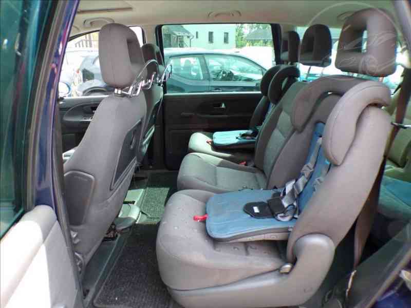 Volkswagen Sharan 1,9 TDI TAŽNÉ ZAŘÍ,7.MÍST - foto 8