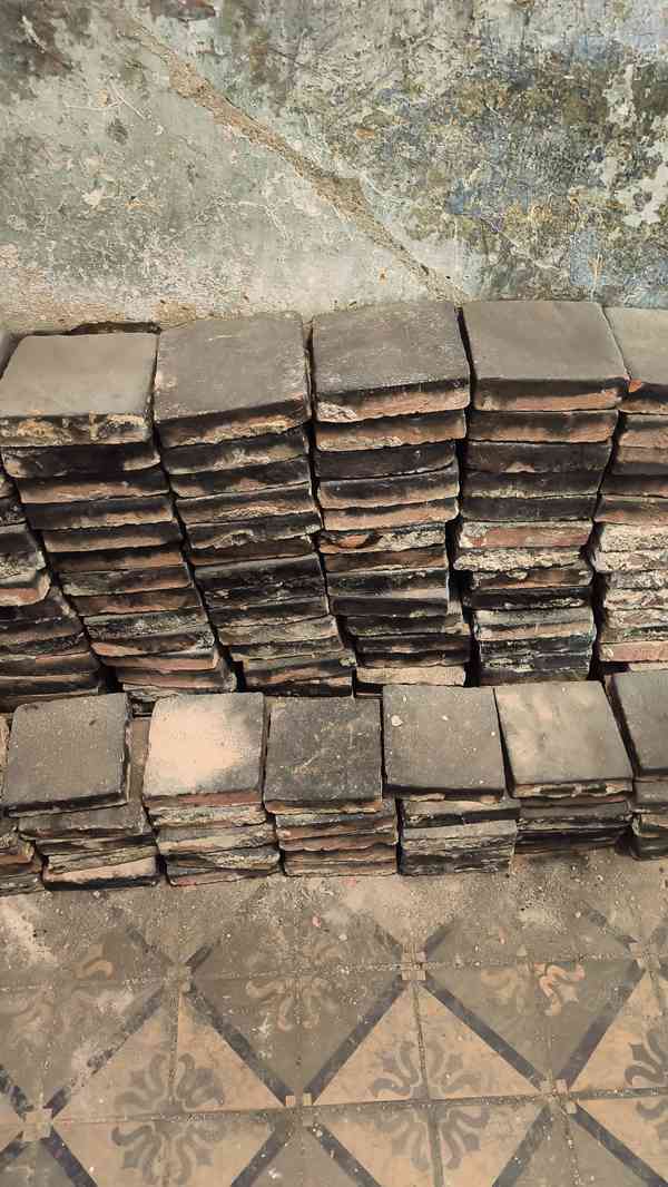 půdní dlažba půdovky 130m2 - foto 4