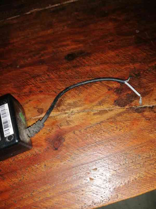 Zdroj - adapter 9V. 2A - foto 3