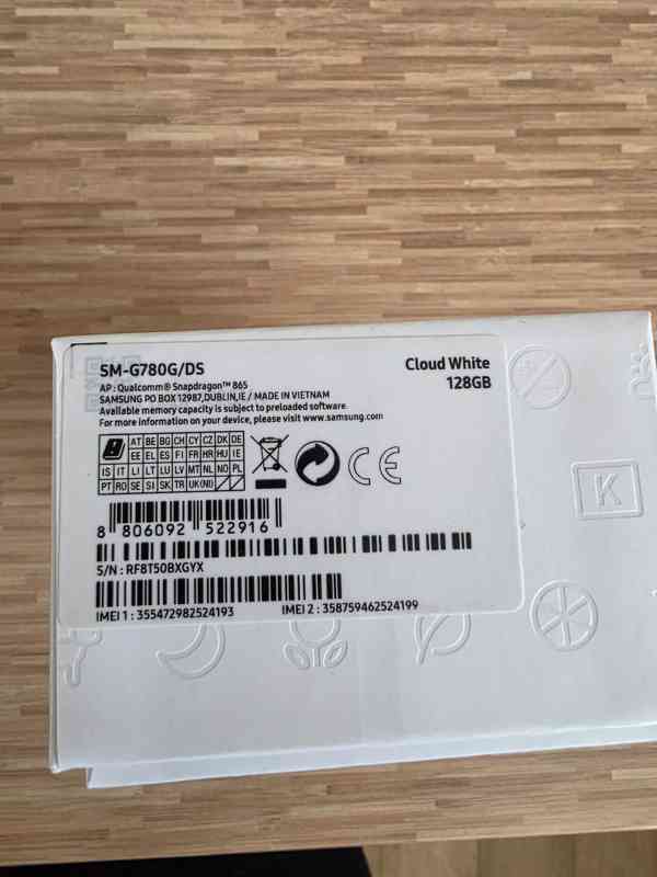 Samsung Galaxy S20 FE - foto 2