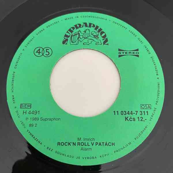 Alarm – Rock'N Roll v patách / Věrnej pes (SP) - foto 3