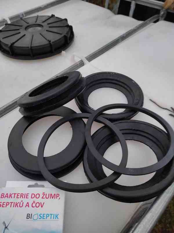 Těsnění, manžeta pro potrubí KG DN100/110mm PROSTĚJOV - foto 13