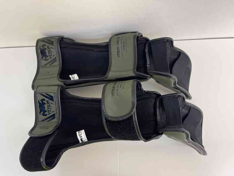 Venum Elite Boxerské Rukavice + Chrániče holení  - foto 14