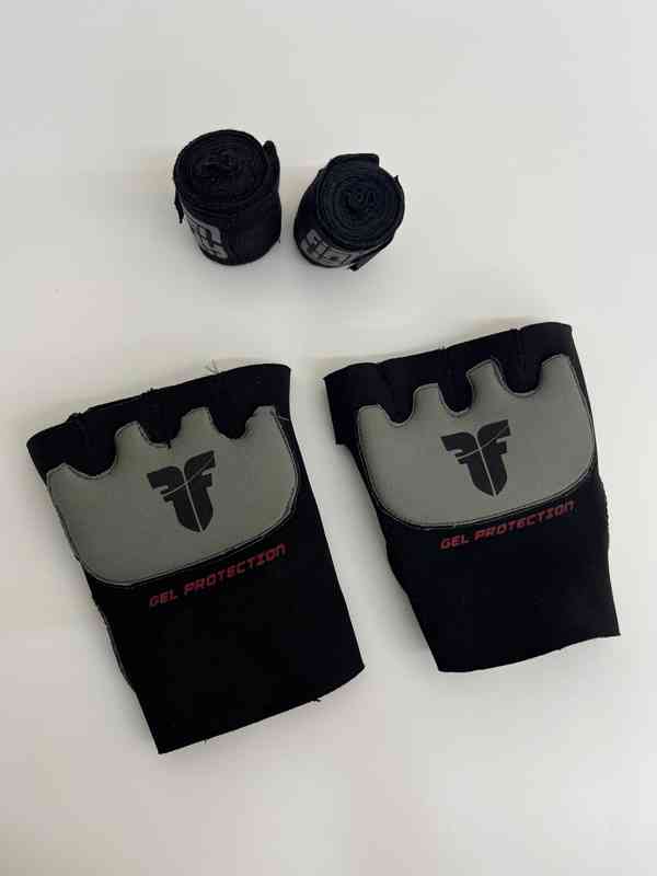 Venum Elite Boxerské Rukavice + Chrániče holení  - foto 16