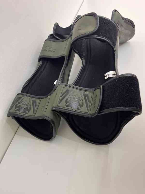 Venum Elite Boxerské Rukavice + Chrániče holení  - foto 15