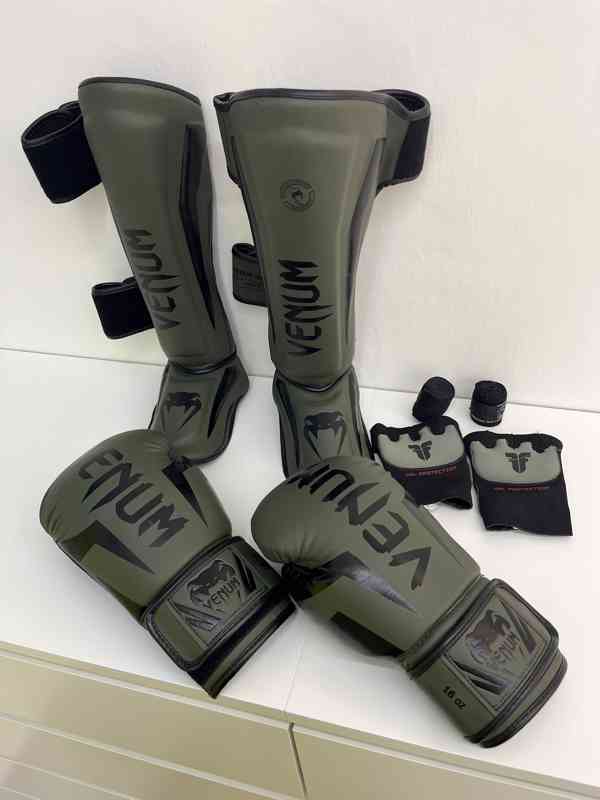 Venum Elite Boxerské Rukavice + Chrániče holení  - foto 7