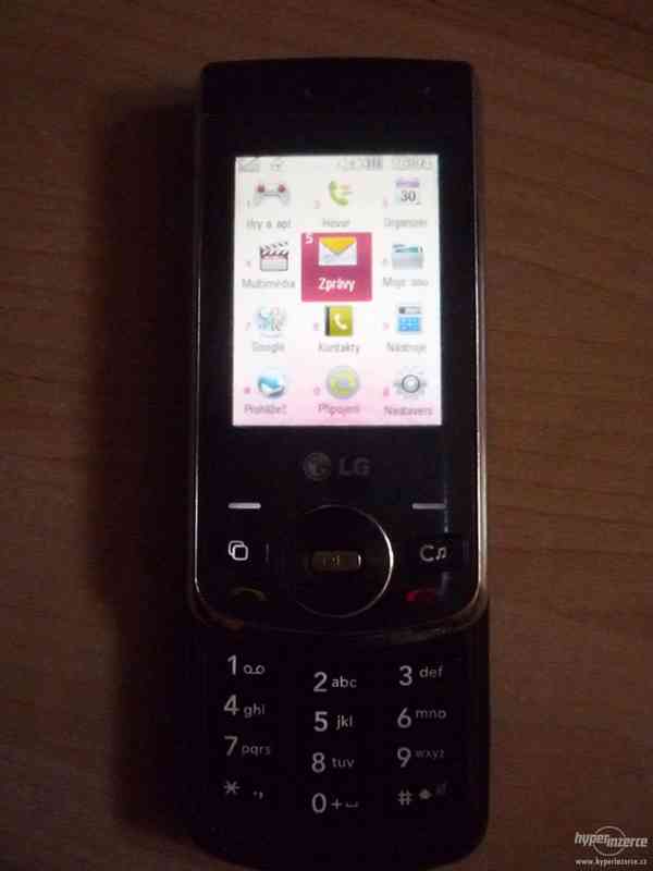 LG GD330 - vysouvací telefon - foto 2
