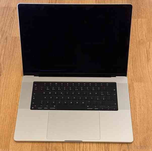 Prodávám Apple MacBook Pro 16” (M3 Pro, konfigurace 18/512)  - foto 2