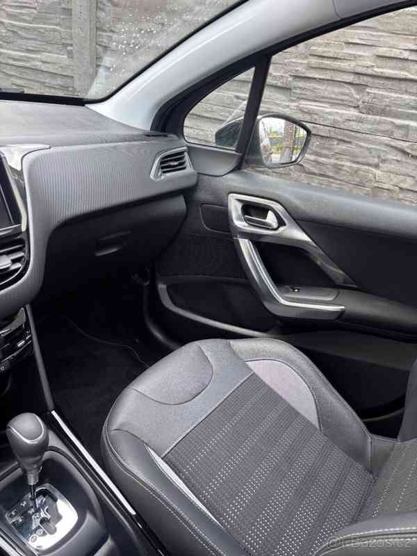 Peugeot 2008 1,2   PT Allure Automat - foto 8
