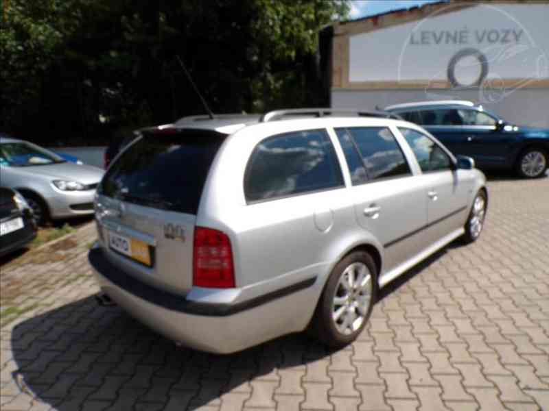Škoda Octavia 1,8 20V-TURBO 132KW RS,XENONY - foto 4