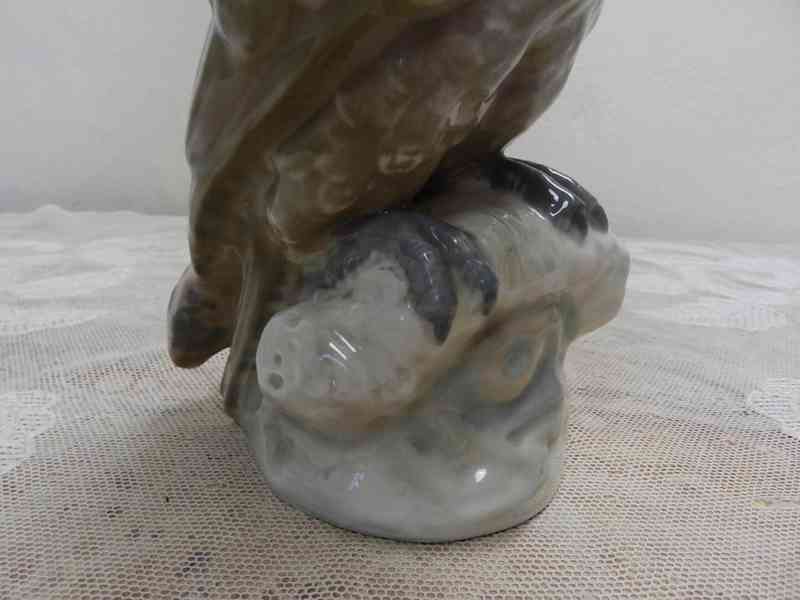 Hezká porcelánová plastika Sova Eichwald Dubí  - foto 3