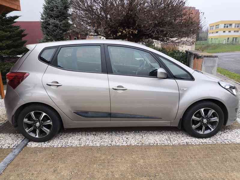 Prodám Hyundai ix20, 1.4 benzín, najeto 19182 km, 1. majitel - foto 2