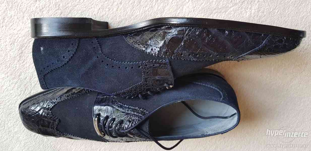 Velmi krásné a originální tmavomodré boty z krokodýlí kůže - foto 5