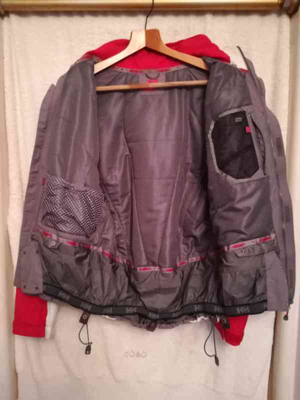 Lyžařská bunda s kapucí a kalhoty HELLY HANSEN - foto 2