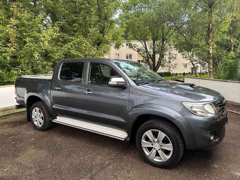 Toyota Hilux Double Cab 3.0 D-4D 4x4 Life Aut. 126kw - foto 3