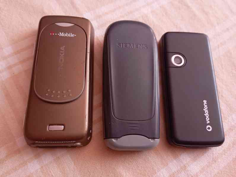 Mobilní telefony Nokia N73, Siemens A60 a Sagem my411V - foto 2