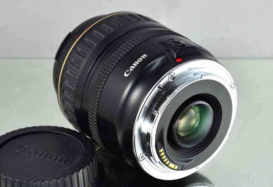 Canon EF 28-105mm f/3.5-4,5 USM *full-frame formát - foto 5