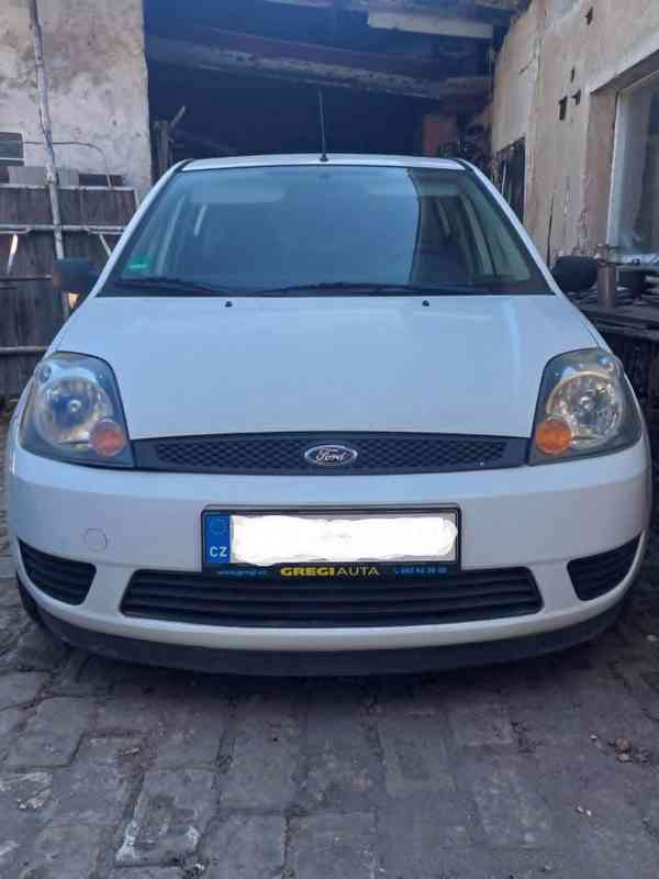 Ford fiesta - foto 8