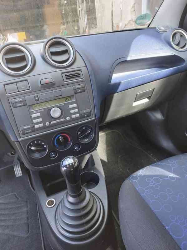 Ford fiesta - foto 4