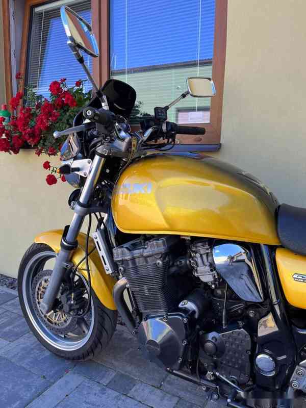 Suzuki GSX 750 - foto 14