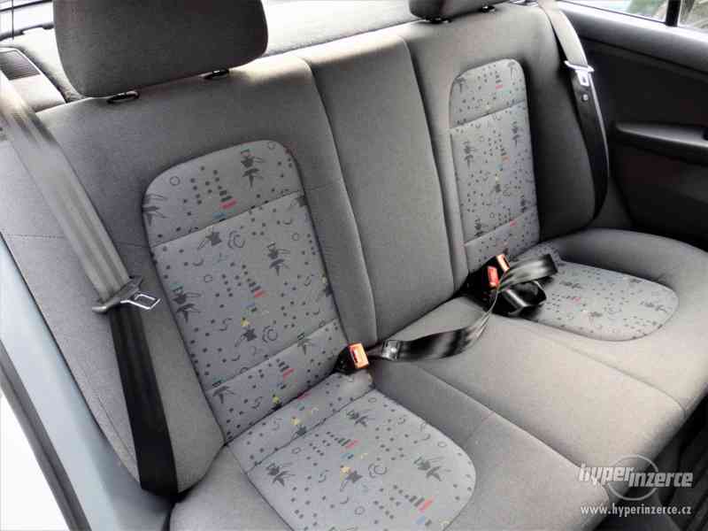 Škoda Fabia Junior 1.0 MPI rv.2002, Rarita, jen 12 tisíc Km - foto 8