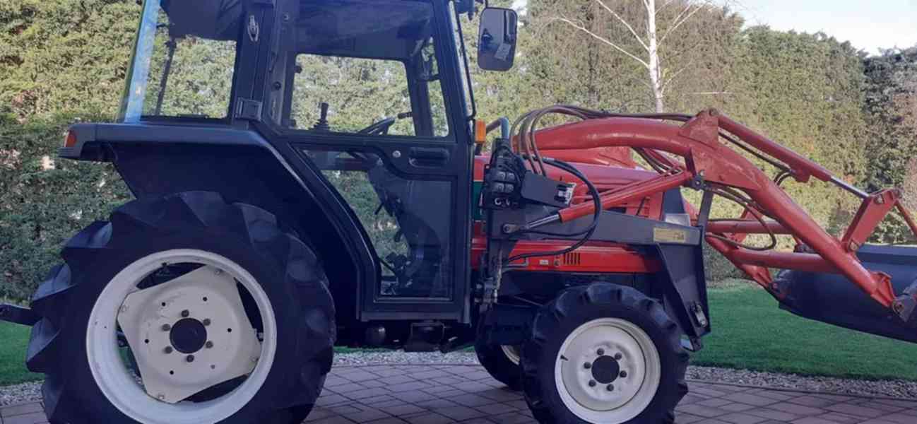 Traktor kubota hinomoto28cp 4x4 - foto 7