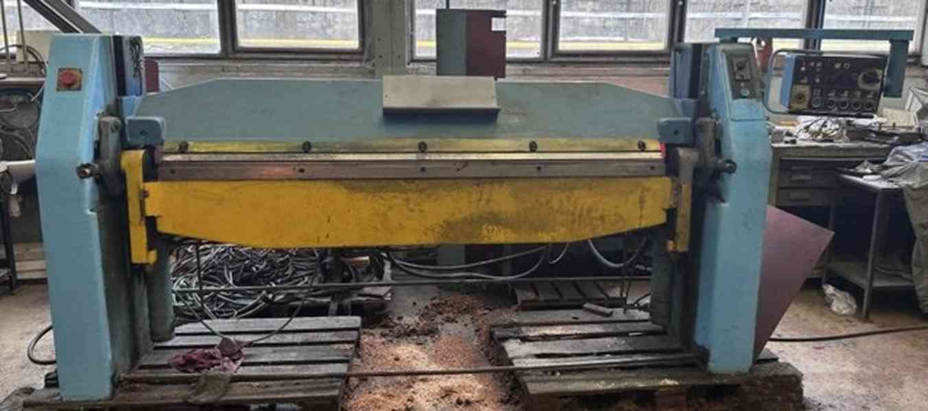 Ohýbačka plechů hydraulická XONM 2000/2 B (16150.) - foto 1