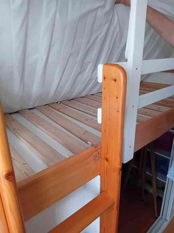 Zvýšená postel s úložným prostorem - foto 7