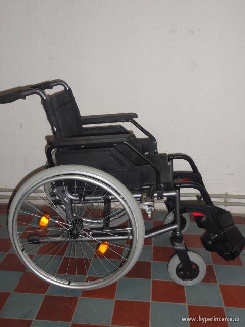 Mechanický invalidní vozík - nový - foto 2