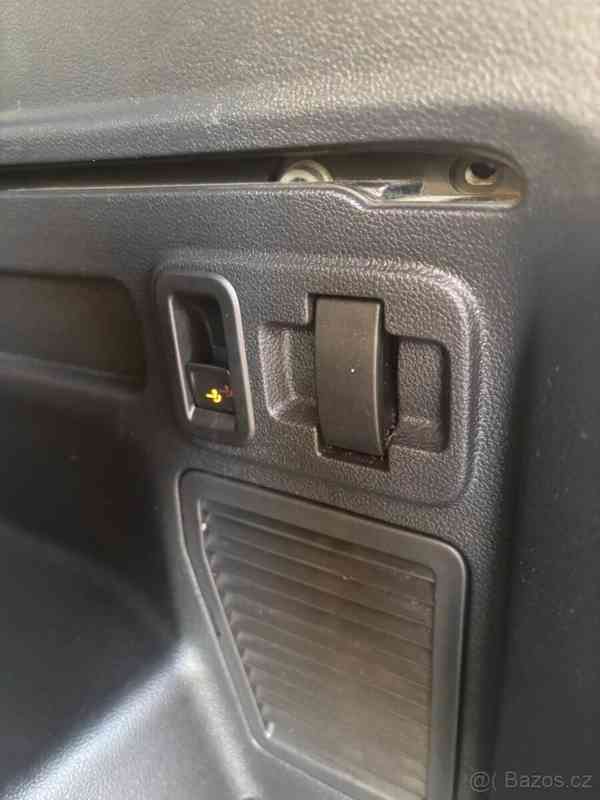 Volkswagen Touran 1,8   TSI,7D-DSG,132kW,2018 - foto 3