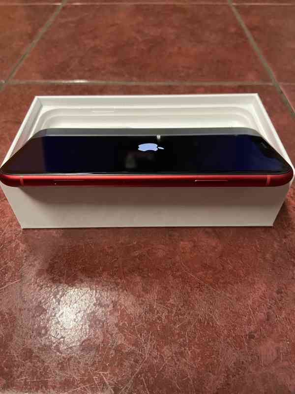 iPhone XR 64gb RED v perfektním stavu + několik krytů - foto 7