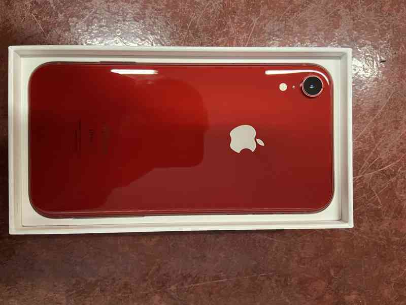 iPhone XR 64gb RED v perfektním stavu + několik krytů - foto 3