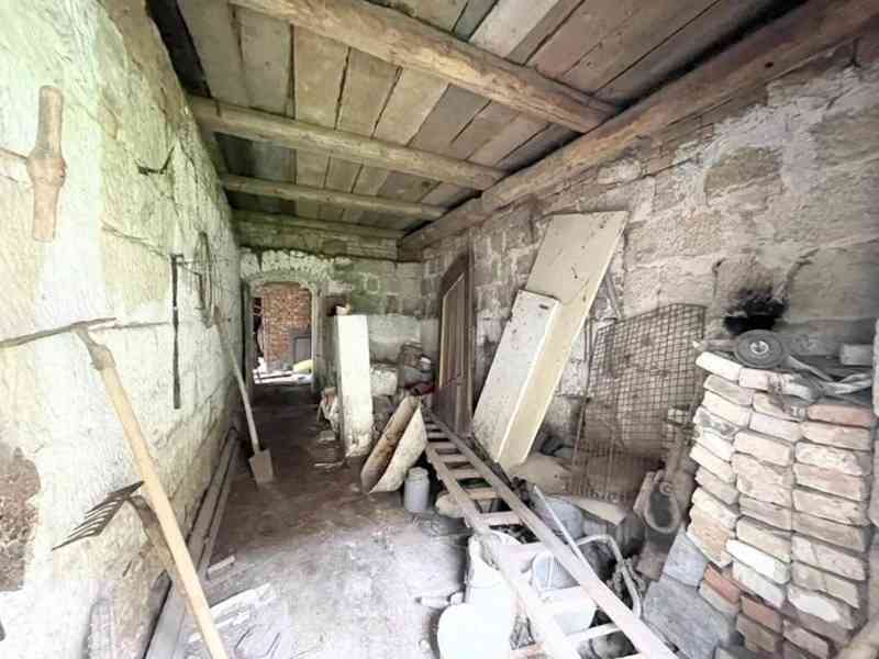 Prodej rodinného domu před rekonstrukcí v Kravařích,  s poze - foto 8