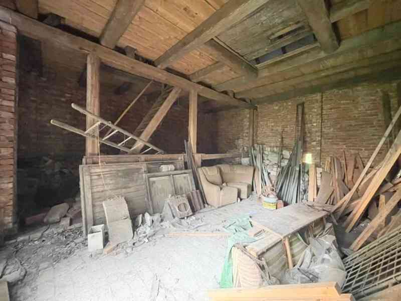 Prodej rodinného domu před rekonstrukcí v Kravařích,  s poze - foto 5