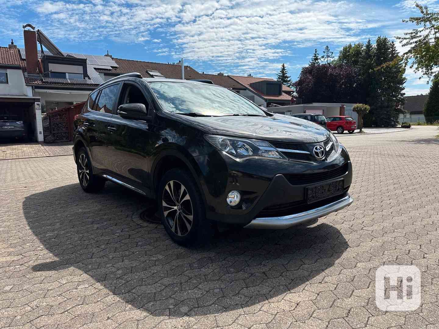 Toyota RAV 4 2,0i Edition benzín 112kw - foto 1