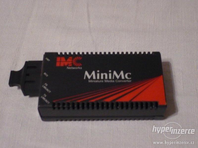 MiniMc převodník 100Mb UTP na optiku samostatný vč.adaptéru - foto 2