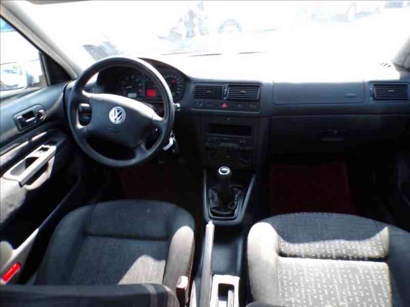 Volkswagen Golf 1,6 16V-HNED ODJÍŽDÍTE - foto 5