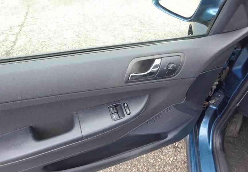 Škoda Fabia 1.2i r.v.2003 (47 kw) 2.Majitel Koupeno v ČR - foto 6