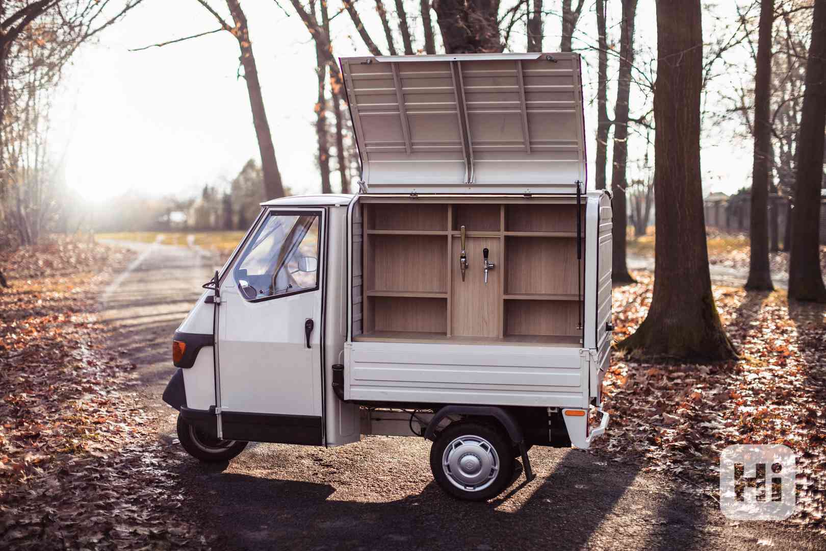 Piaggio APE 50 - gastro van - foto 1