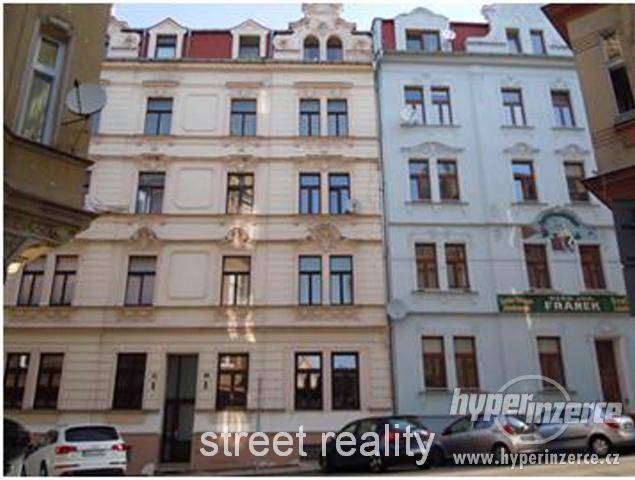 Prodej zrekonstruovaného bytu 3+1, 113m2, v K.Varech - foto 1