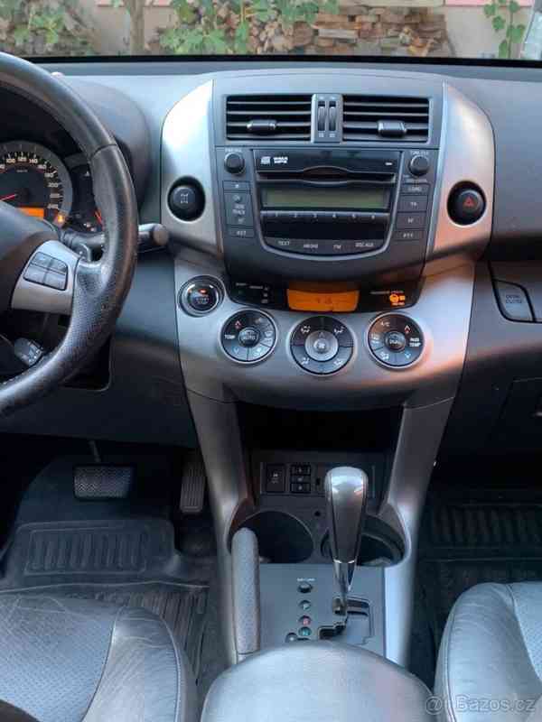 Toyota RAV4 2,2   D-CAT 4x4 - foto 2