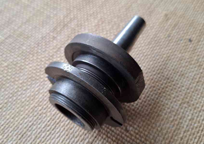 Příruba brusného kotouče