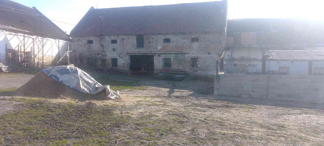 Prodám uzavřený objekt Nemyslovice.29429. - foto 4