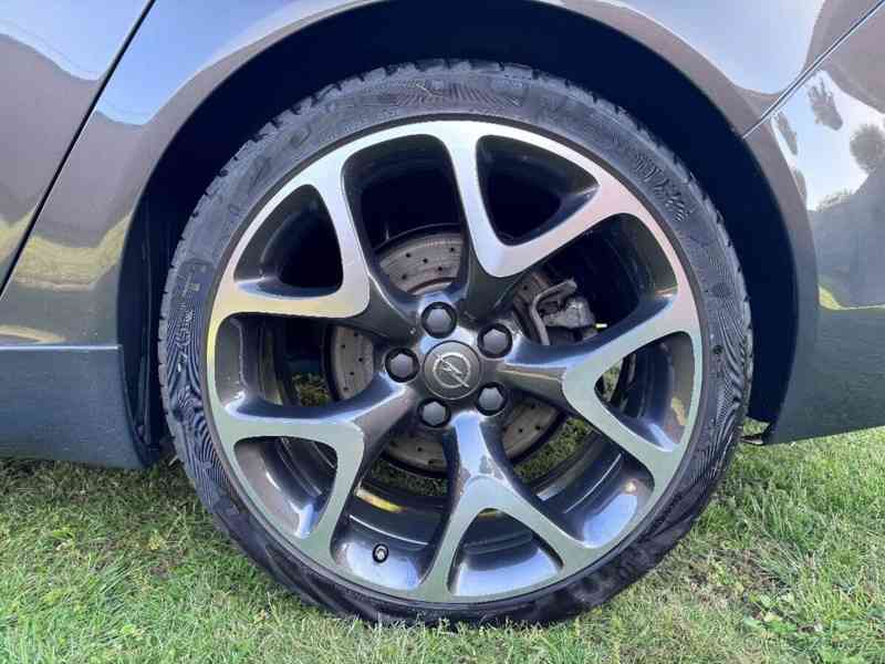 Opel Insignia 2,8   OPC - foto 11